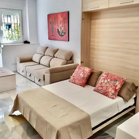 Loft-B Playa, Centro, Estaciones *